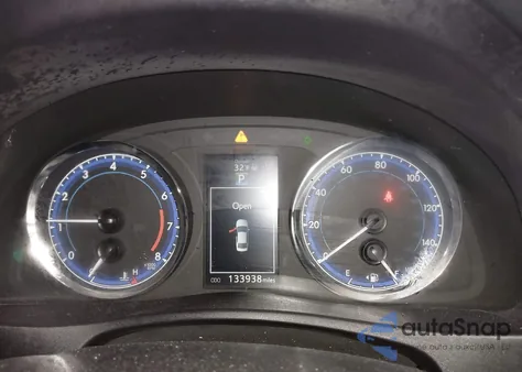 2017 Toyota Corolla Se z USA, uszkodzony, nr VIN 5YFBURHE5HP654429